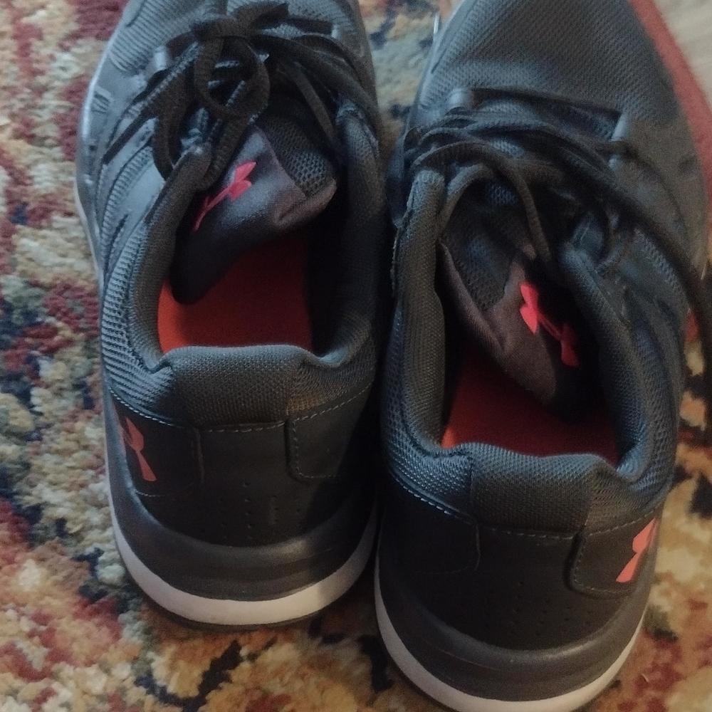 Under armor women's shoes/ bag bundle.